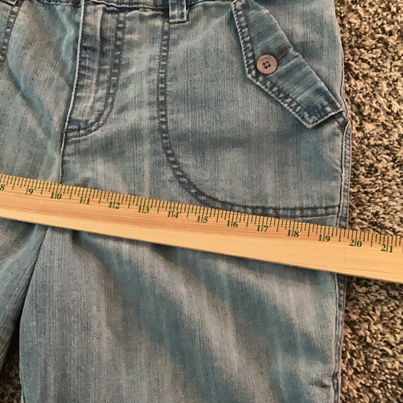 Gloria Vanderbilt Denim Shorts Size 12 Petite - Picture 6 of 7